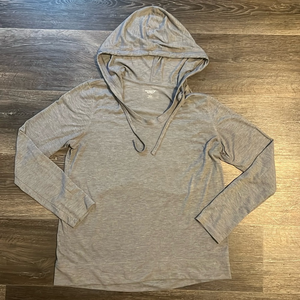 🌑2:$16🌑 Old Navy knit hooded top